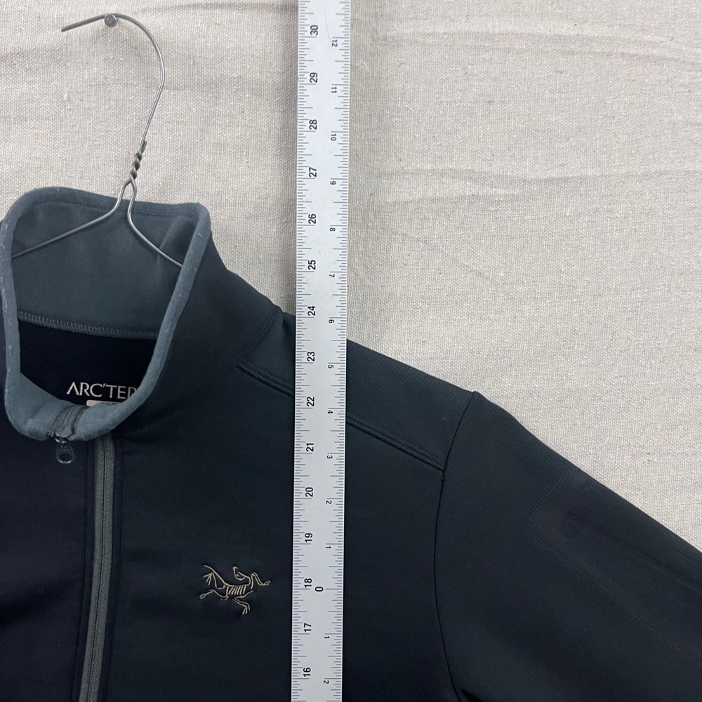 Arc'teryx Rho LT Pullover Med Black Polartec Power Stretch Quarter Zip Fleece - Picture 7 of 7